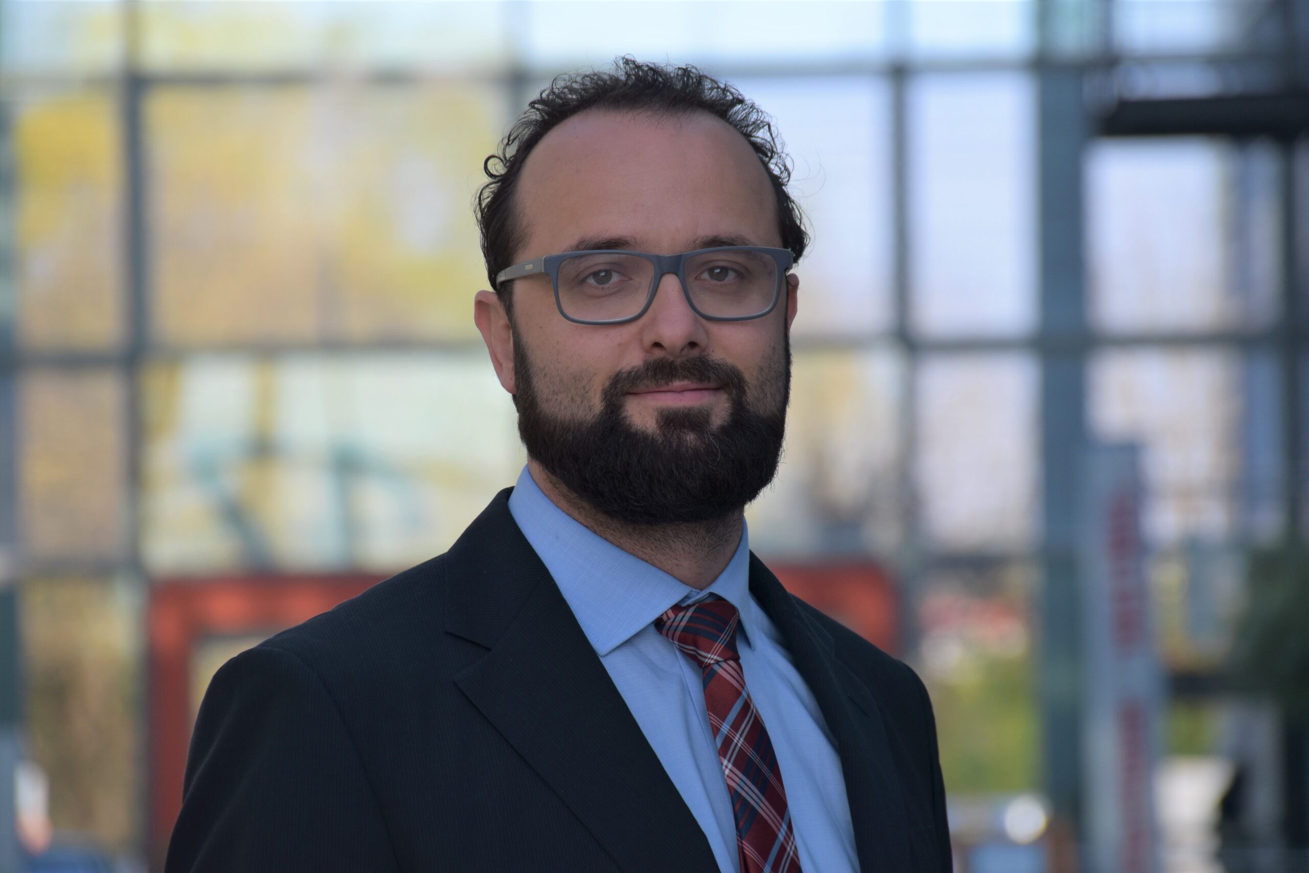 Ulrich Geis, Geschäftsführer der Energieallianz Bayern, treibt gemeinsam mit Höflinger Müller die Energiewende in Hallbergmoos voran.