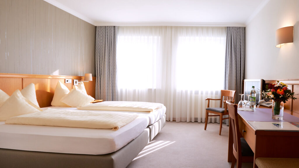 Modernes Design, rustikale Holzmöbel: Der Alte Wirt vereint Tradition und Moderne.