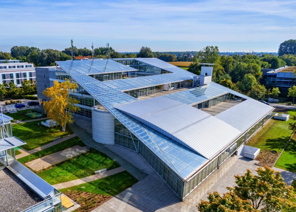 Das Biotech-Cluster in Hallbergmoos wächst: Mit Xpedite zieht 2023 bereits der sechste Life Science Mieter in den Munich Airport Business Park.