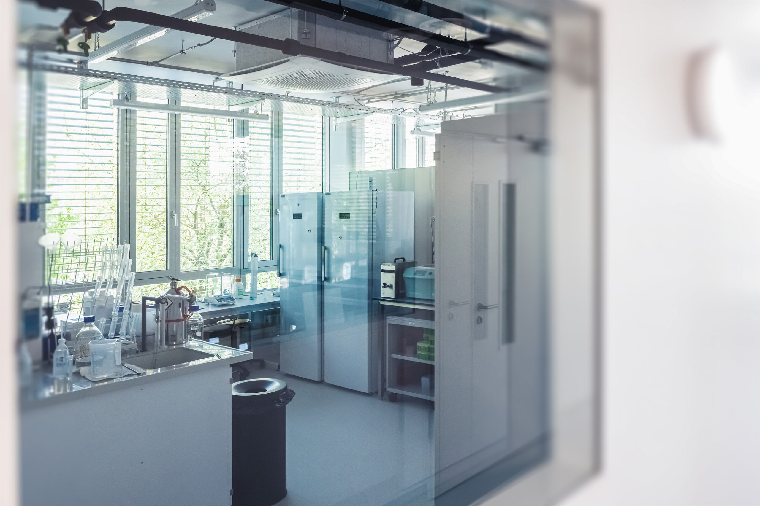 Ob Corona Frühwarnsystem oder andere Forschungszwecke: Im Skygate im Munich Airport Business Park findet die vermicon AG hervorragende Bedingungen für ihre Arbeit vor.